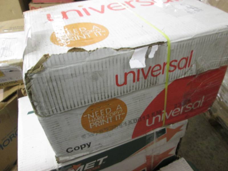 lot 38 image: Case of Universal Multipurpose pape...