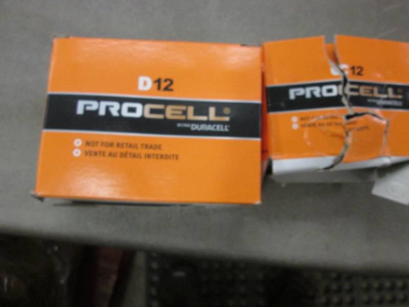 lot 74 image: 12- D Procell Batteries, 4 C Batter...