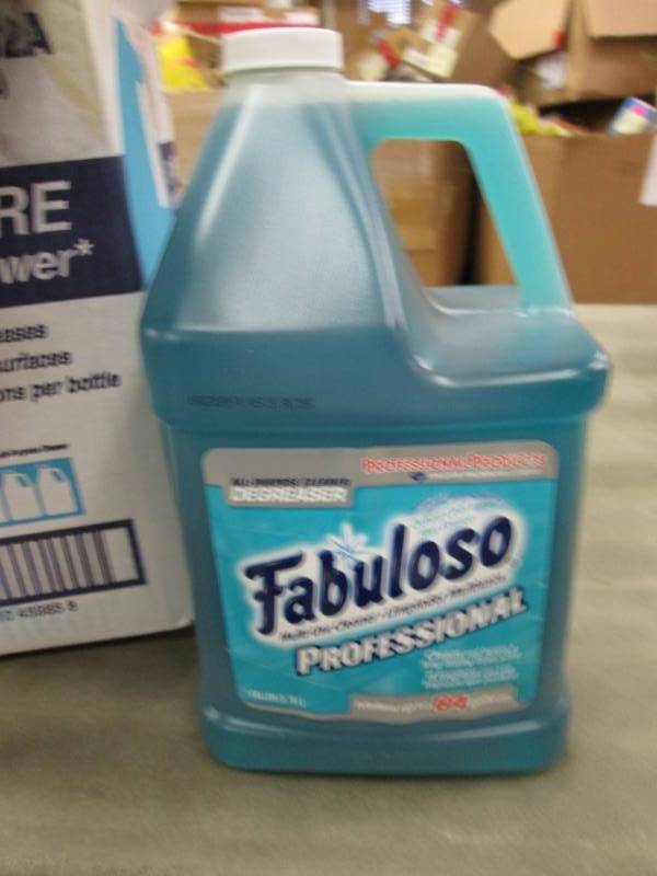 lot 114 image: Case of 4 Gallons Fabuloso Multi-Us...