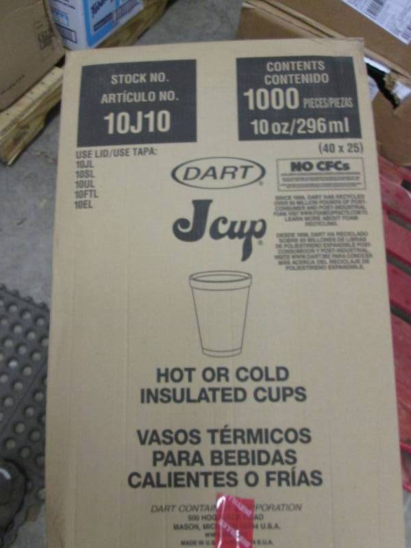 lot 137 image: Dart J Cup HotCold Cups 10 oz 1000...