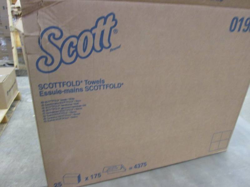 lot 149 image: Case of ScottFold Towels- damaged c...