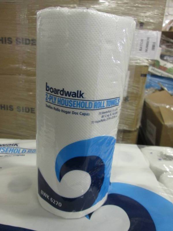 lot 165 image: Pack of 15 Rolls Boardwalk Roll Tow...