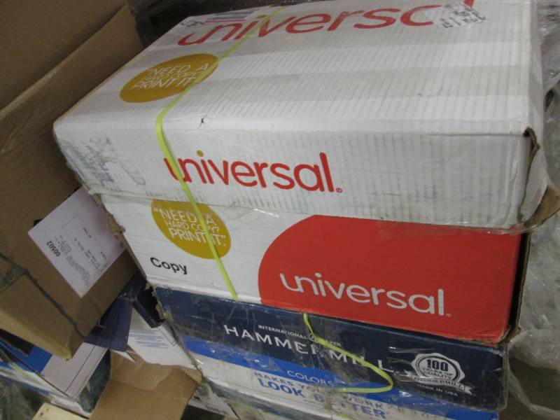 lot 180 image: Case of Universal Multipurpose pape...
