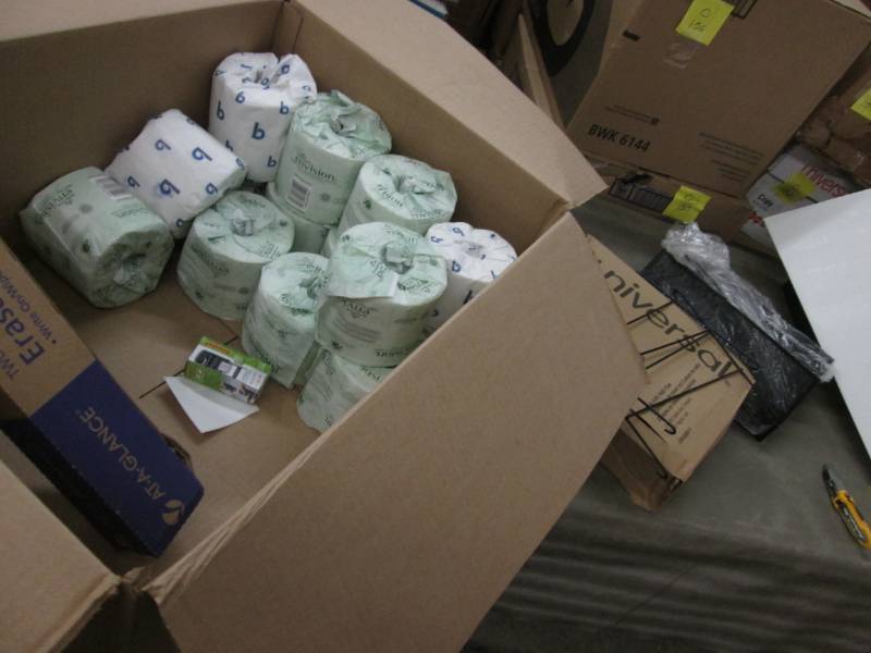 lot 202 image: 2 Sets Mesh Wall Files, Toilet Pape...