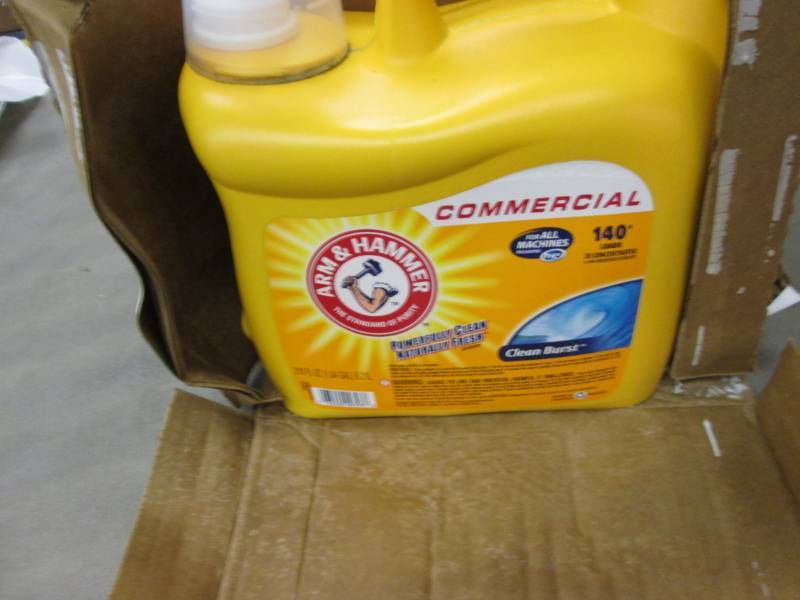 lot 211 image: Lot of 2 Arm & Hammer HE Clean Burs...