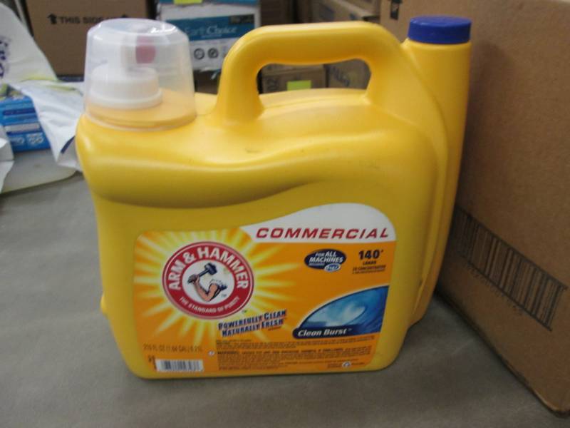 lot 212 image: Lot of 2 Arm & Hammer HE Clean Burs...