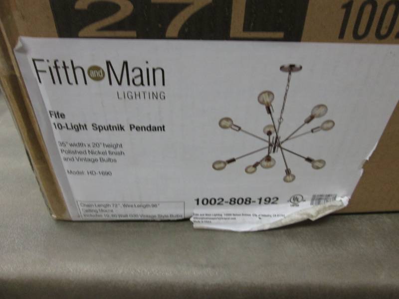 lot 284 image: Fifth & Main Lighting Fife 10-Light...