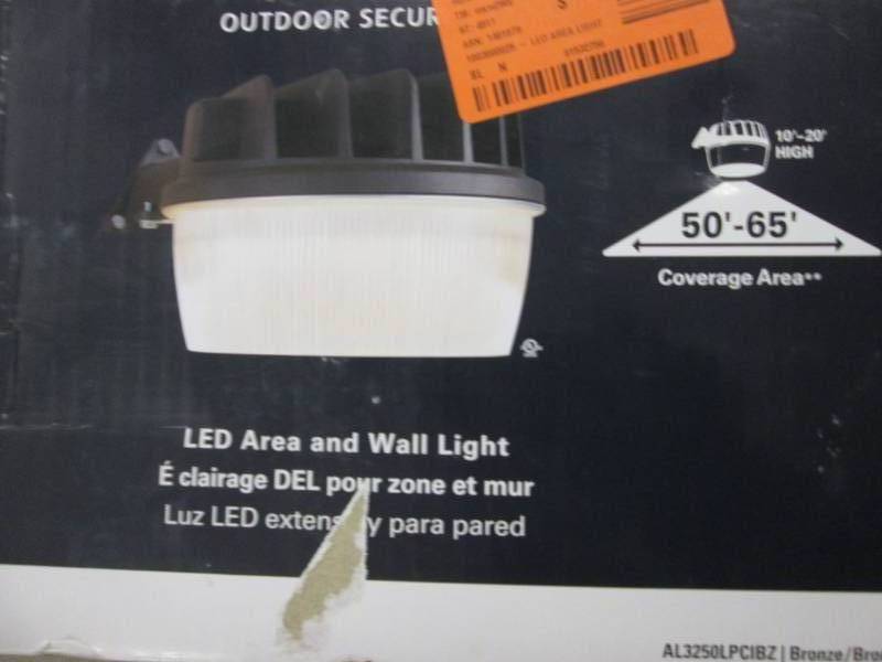 lot 292 image: Halo  30-Watt Bronze Outdoor Integr...