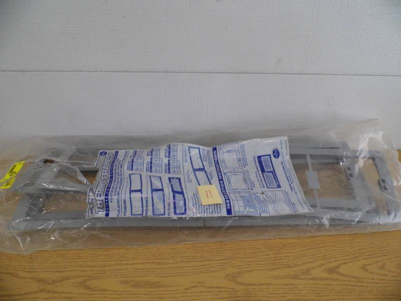 lot 11 image: Lot of 4 Thermo Frames