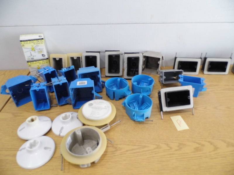 lot 12 image: Outlet Boxes