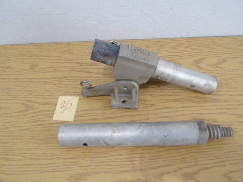 lot 35 image: Float Attachments