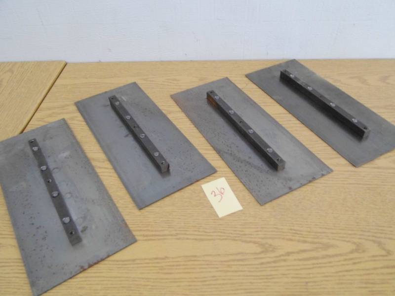 lot 36 image: Lot of 4 Float Blades