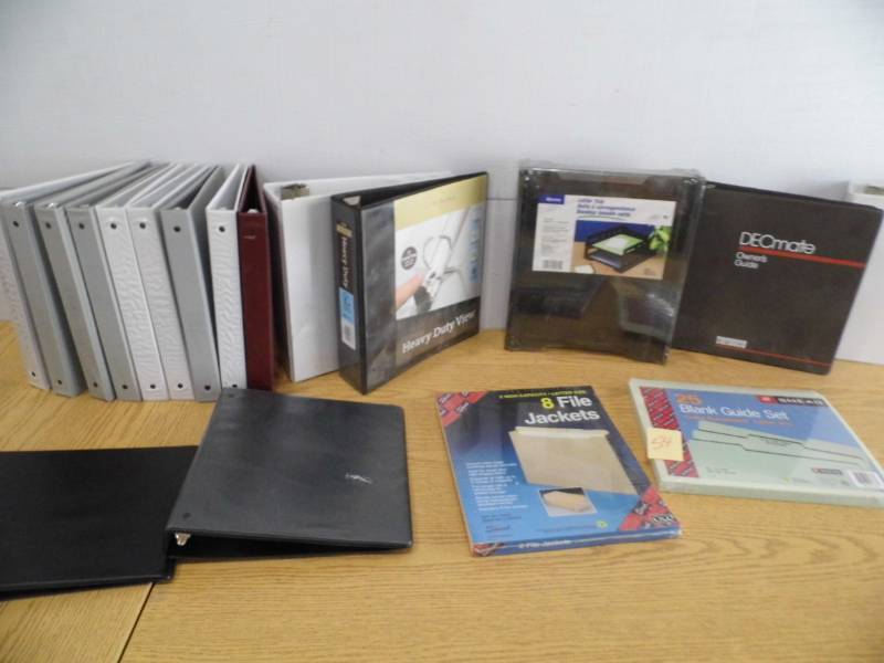 lot 54 image: Lot of 3 Ring Binders - Folders