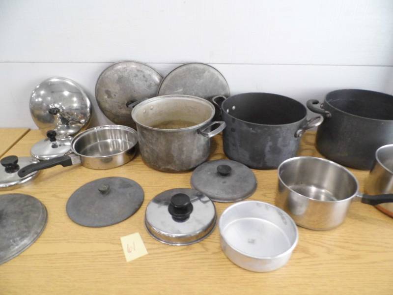 lot 61 image: Pots - Lids