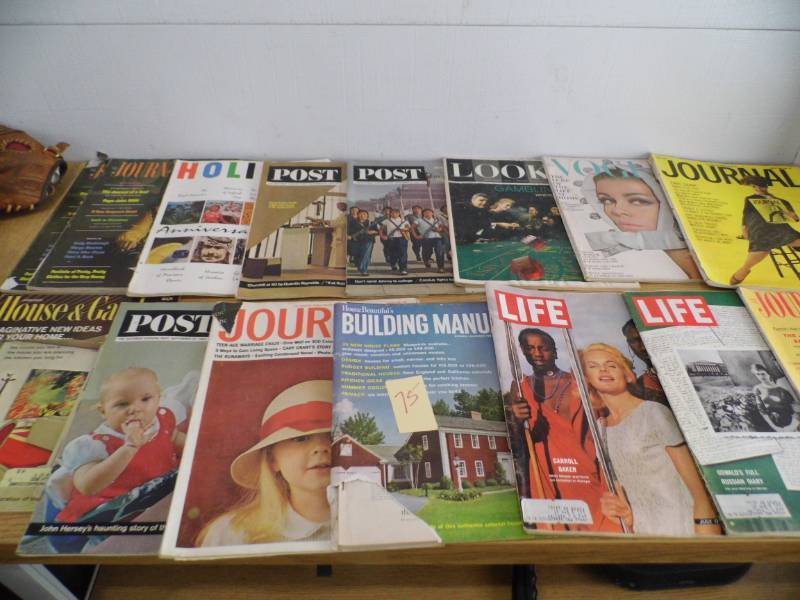 lot 75 image: Vintage Magazines - Baseball Gloves