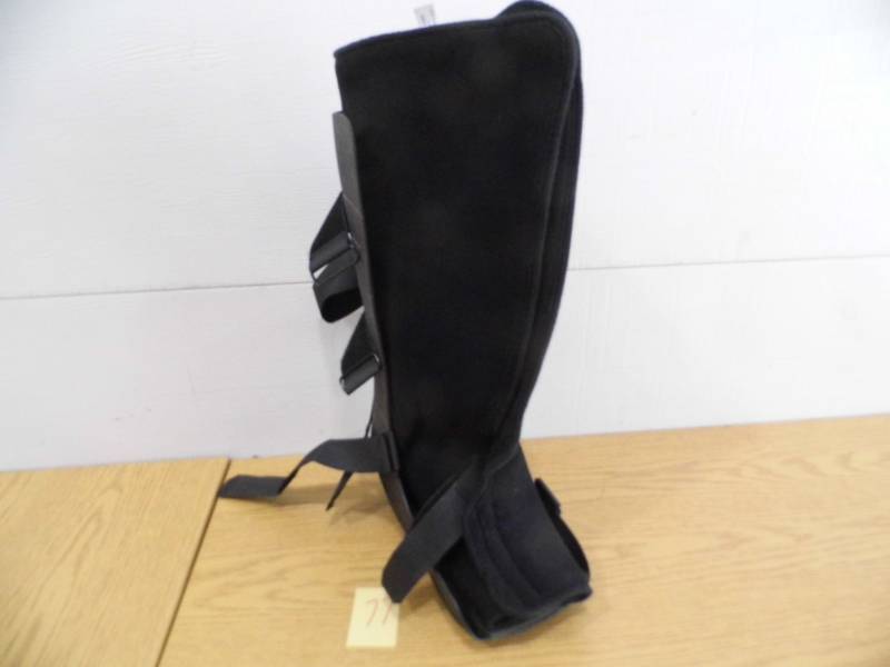 lot 77 image: Boot