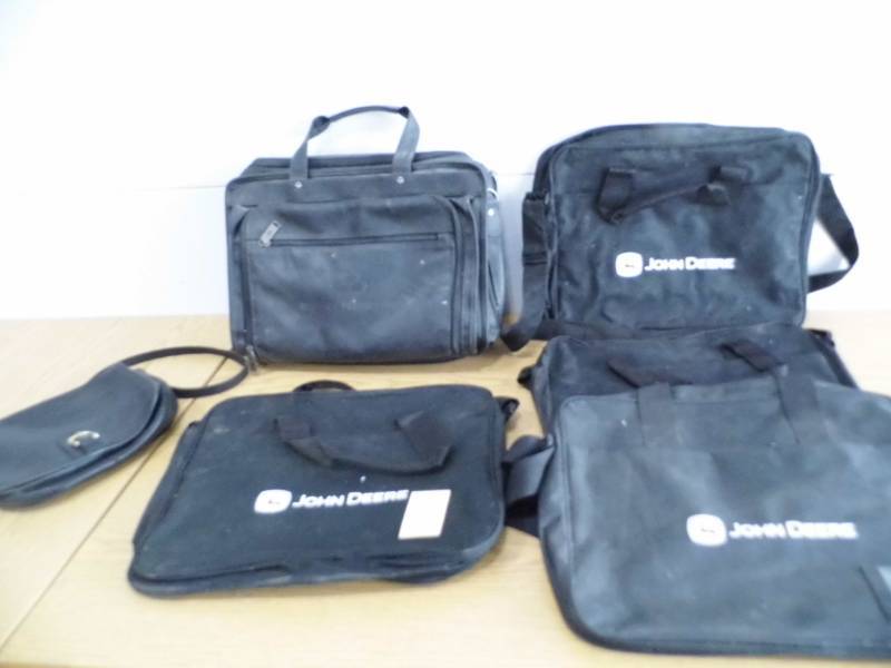 lot 87 image: Purse - John Deere Bags - Leather Case