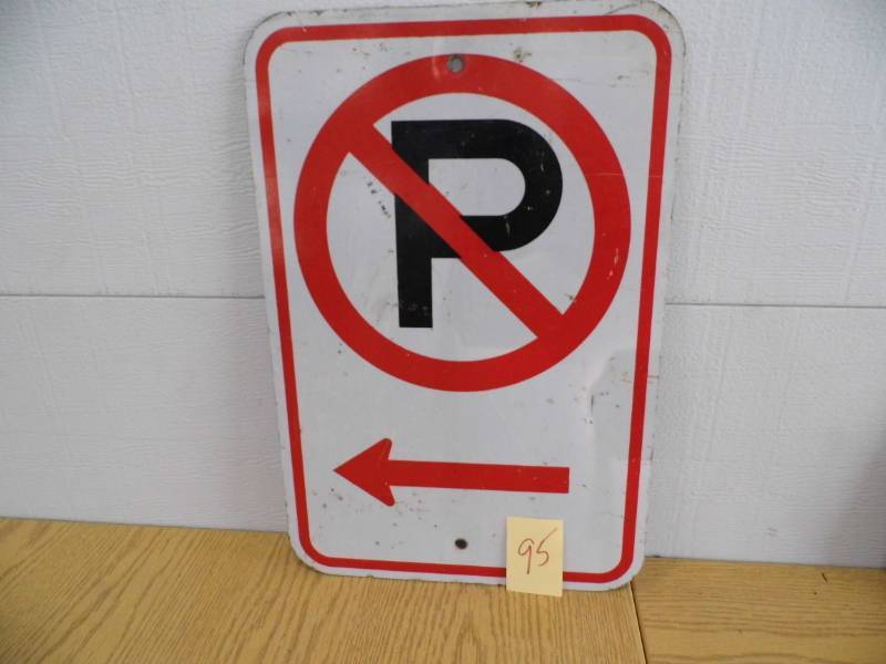 lot 95 image: No Parking Sign