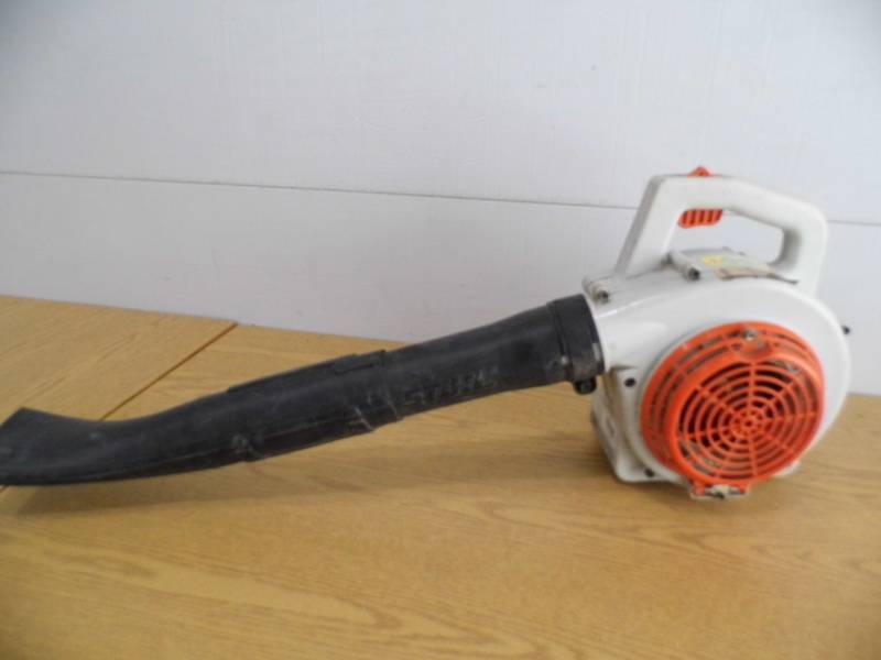 lot 96 image: Stihl Blower
