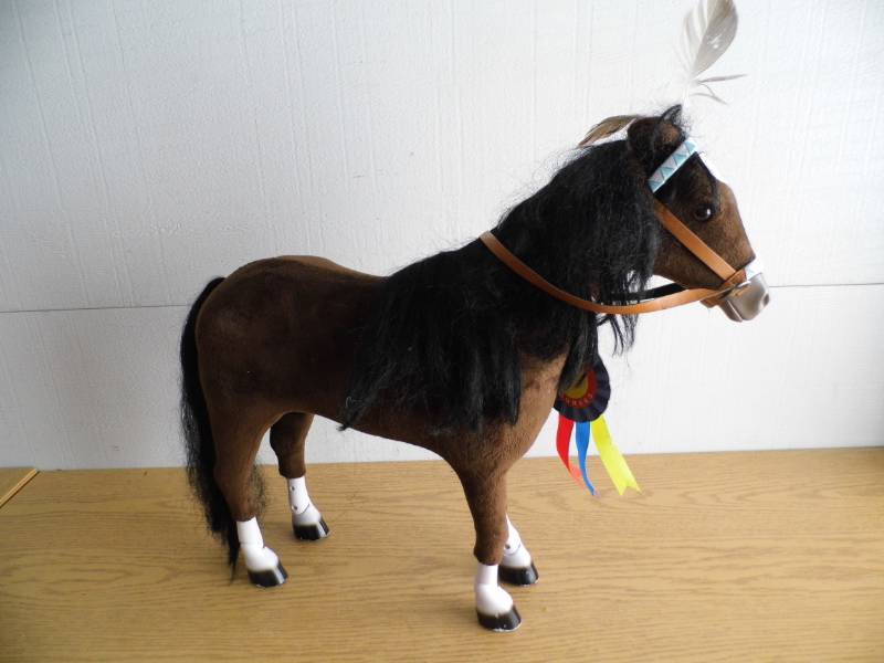 lot 104 image: Paradise Horse