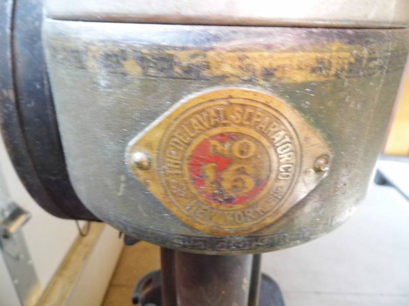 lot 122 image: Antique Cream Separator
