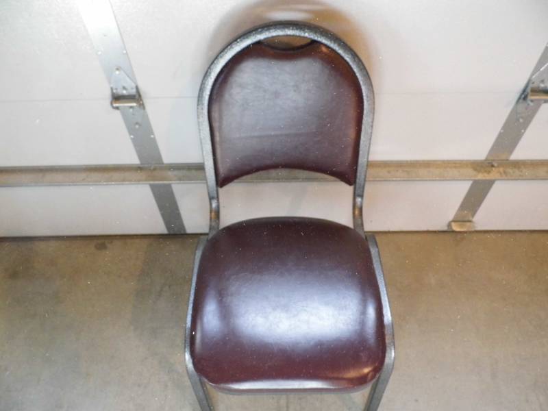 lot 114 image: Lot of 4 Banquet Chairs