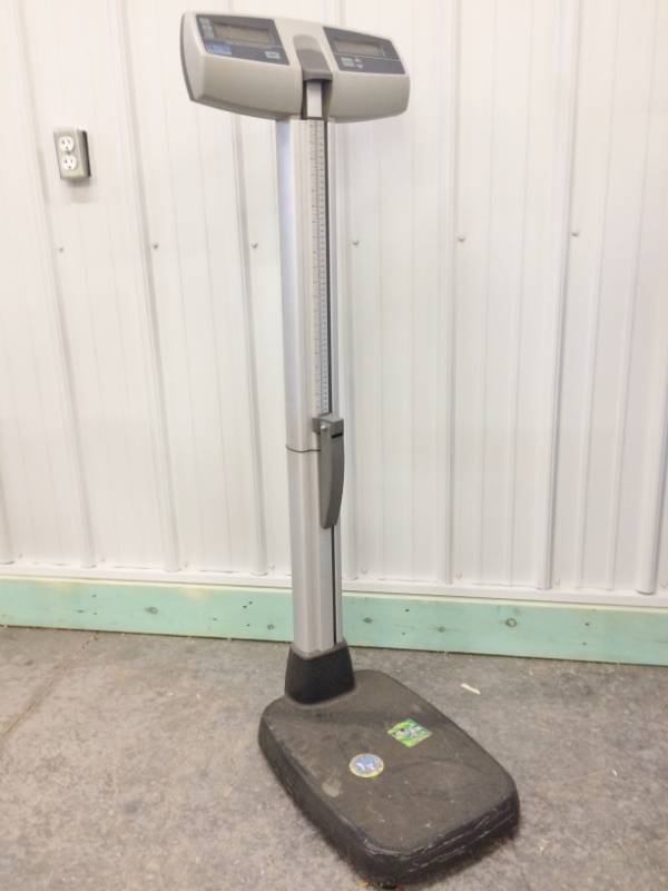 TANITA WB 300 MH DIGITAL FLOOR SCALE 440LB CAPACITY - WORKING CONDITION - NEEDS BATTERIES