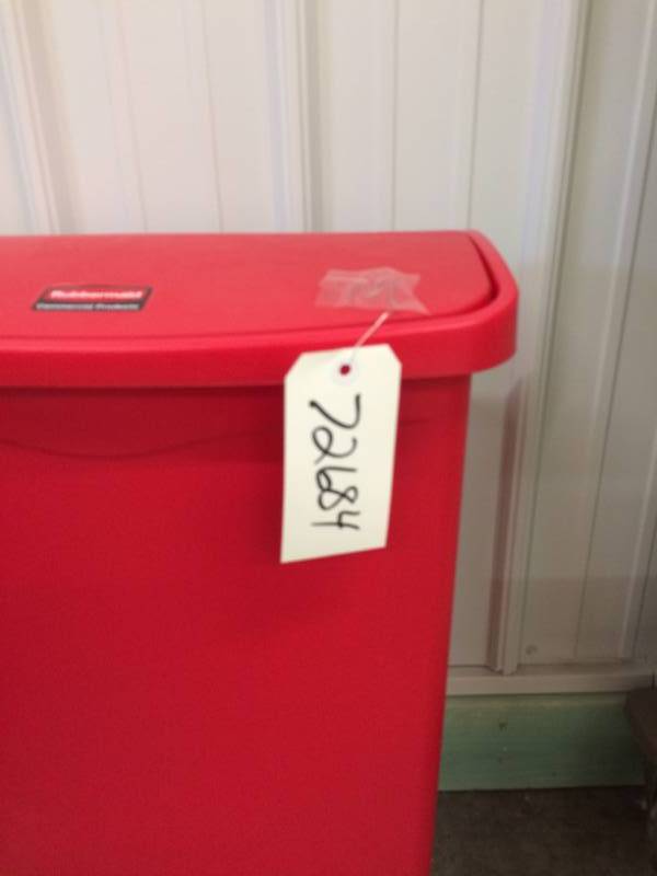 STEP ON TRASH WASTE BIN