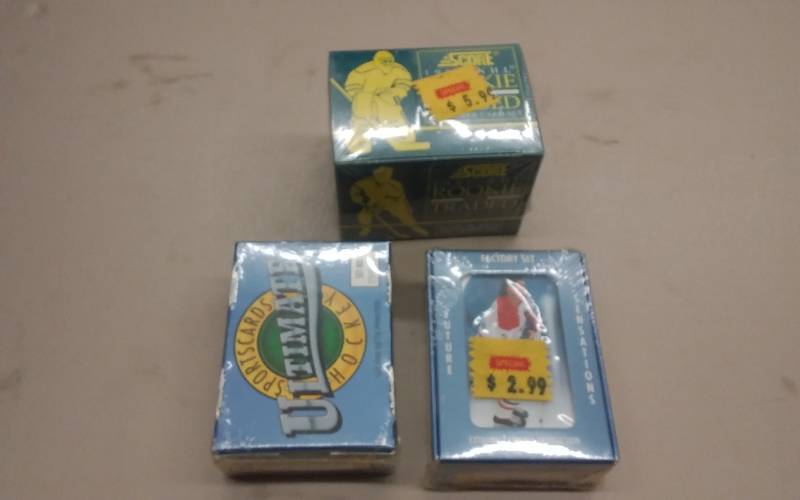 2-Sets Ultimate Sports Cards Future Sensations Unopened 1991, 1-Set Score Rookie Traded 110 Card Set