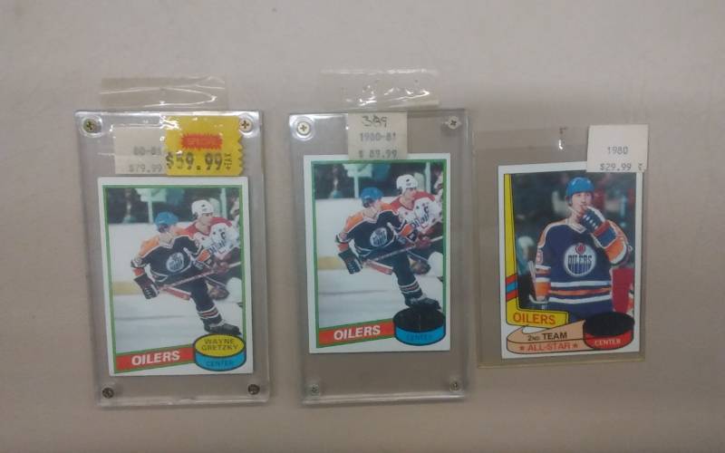 3-Wayne Gretzky Hockey Cards