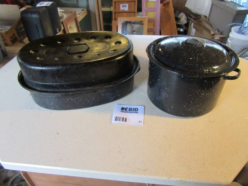 lot 97 image: 2 dark bluewhite speckled pans.  Roaster and Stock pot