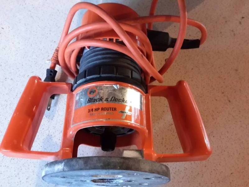 Black and Decker 3 4 hP Router St Paul Park Estate Auction K BID