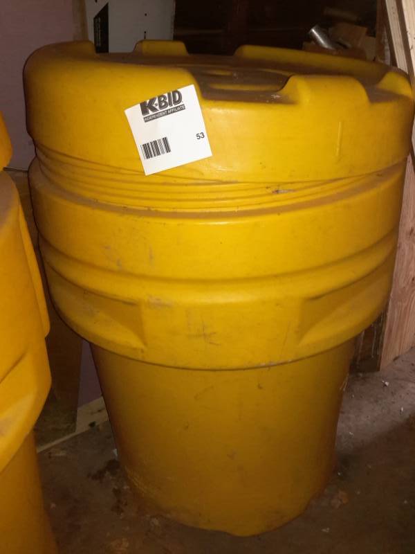 lot 53 image: Large Plastic tub, approx 36 D x 48in h