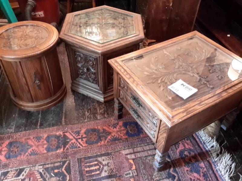 lot 67 image: 3, oak, Living room accent pieces.