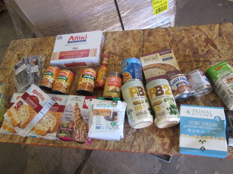 lot 518 image: Grocery lot...