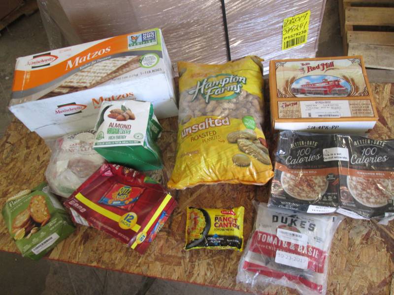 lot 523 image: Grocery lot...