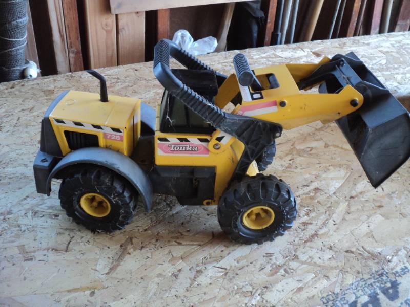 lot 40 image: Tonka Metal Loader...