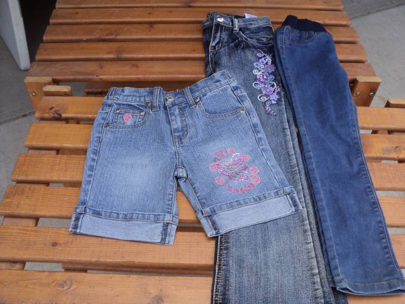 lot 52 image: New size 6 Girls 2 pair Jeans and 1...