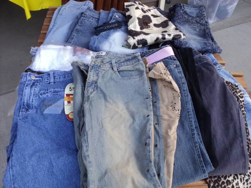 lot 61 image: New Size 56 Juniors 13 pairs Jeans...