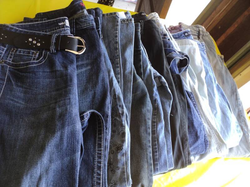lot 63 image: New Size 910 Juniors 10 pairs Jean...