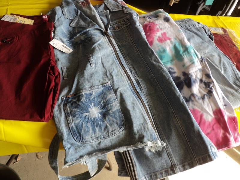 lot 72 image: New Size 20 Womens 3 pairs Jeans, ...
