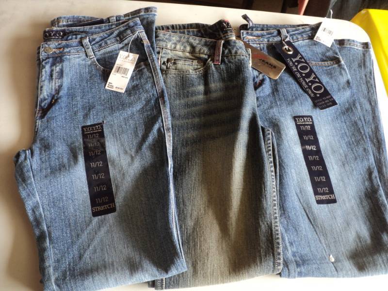 lot 76 image: YOYO Size 1112 Junior 3 pairs Jean...