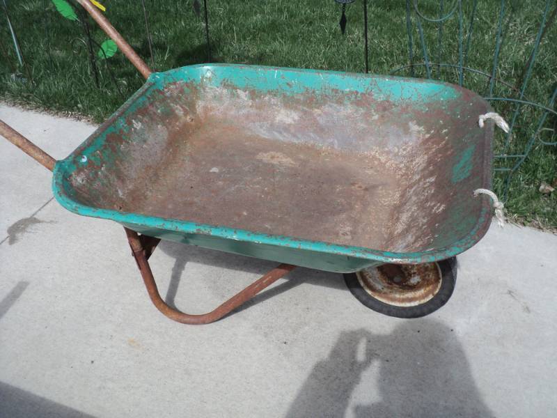 lot 95 image: Metal Wheel Barrow...