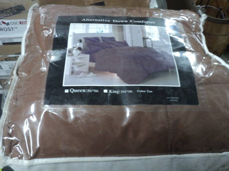 lot 113 image: Queen Size Alternative Down Comfort...