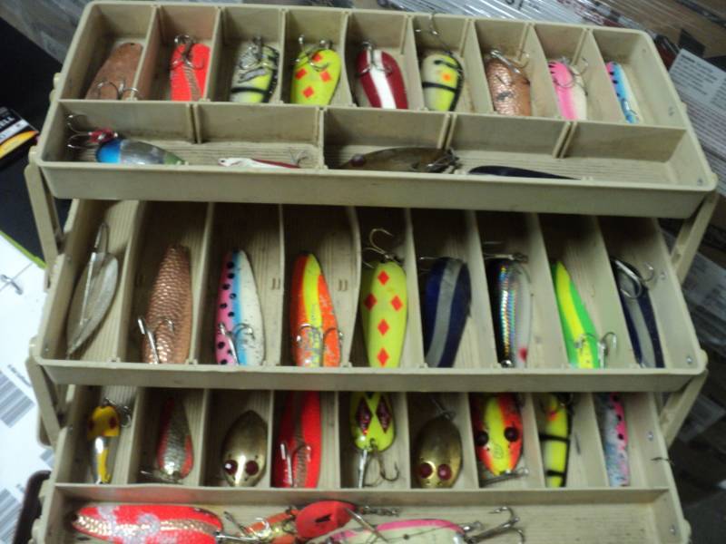 lot 119 image: Tackle Box with contents...