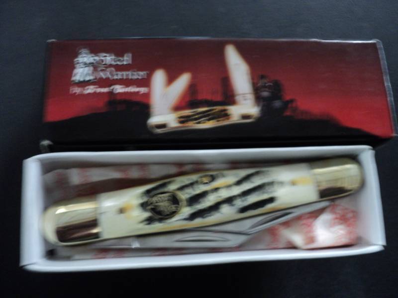 lot 150 image: Steel Warrior Knife...