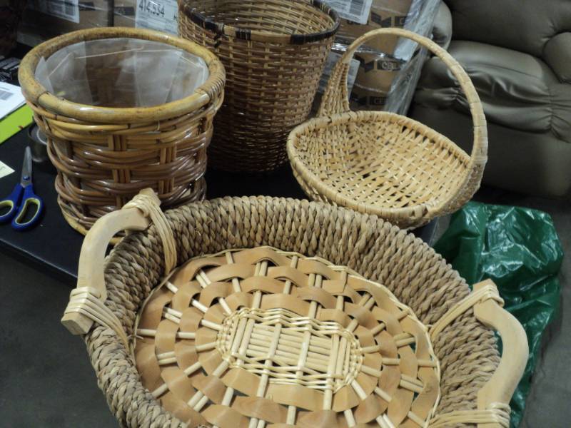 lot 163 image: 4 Baskets...