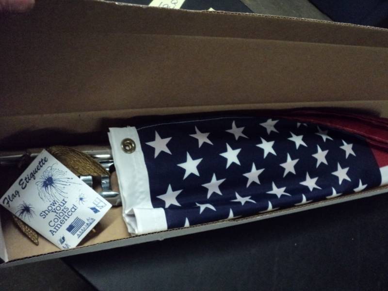 lot 191 image: US Flag Set...