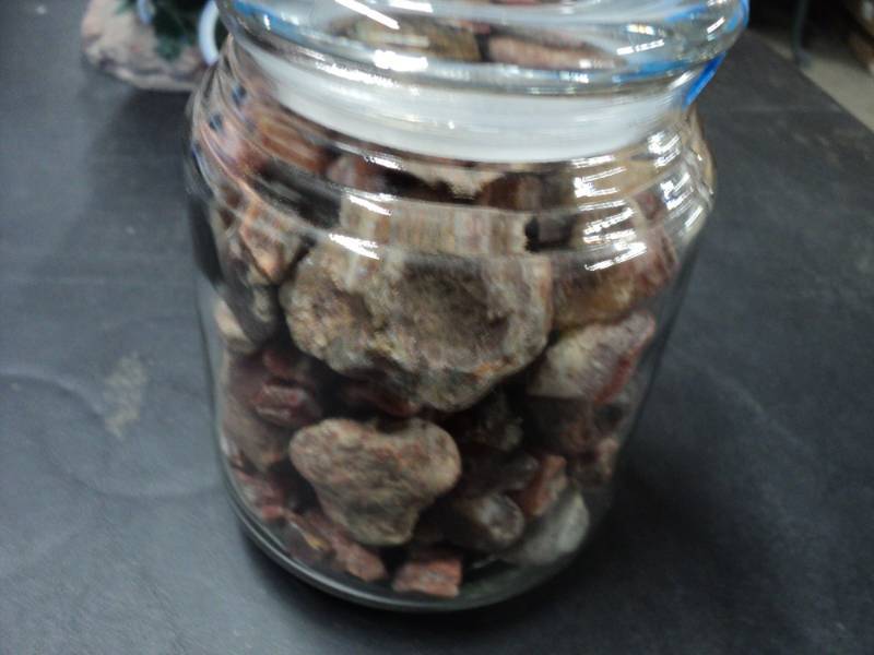 lot 217 image: 3 lbs. Agates...