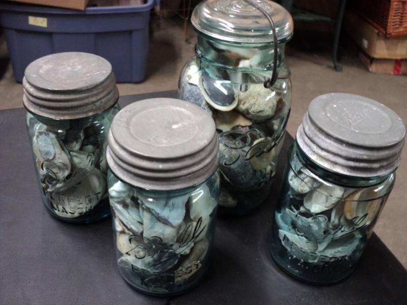 lot 220 image: 4 Ball Blue Jars with Shells...